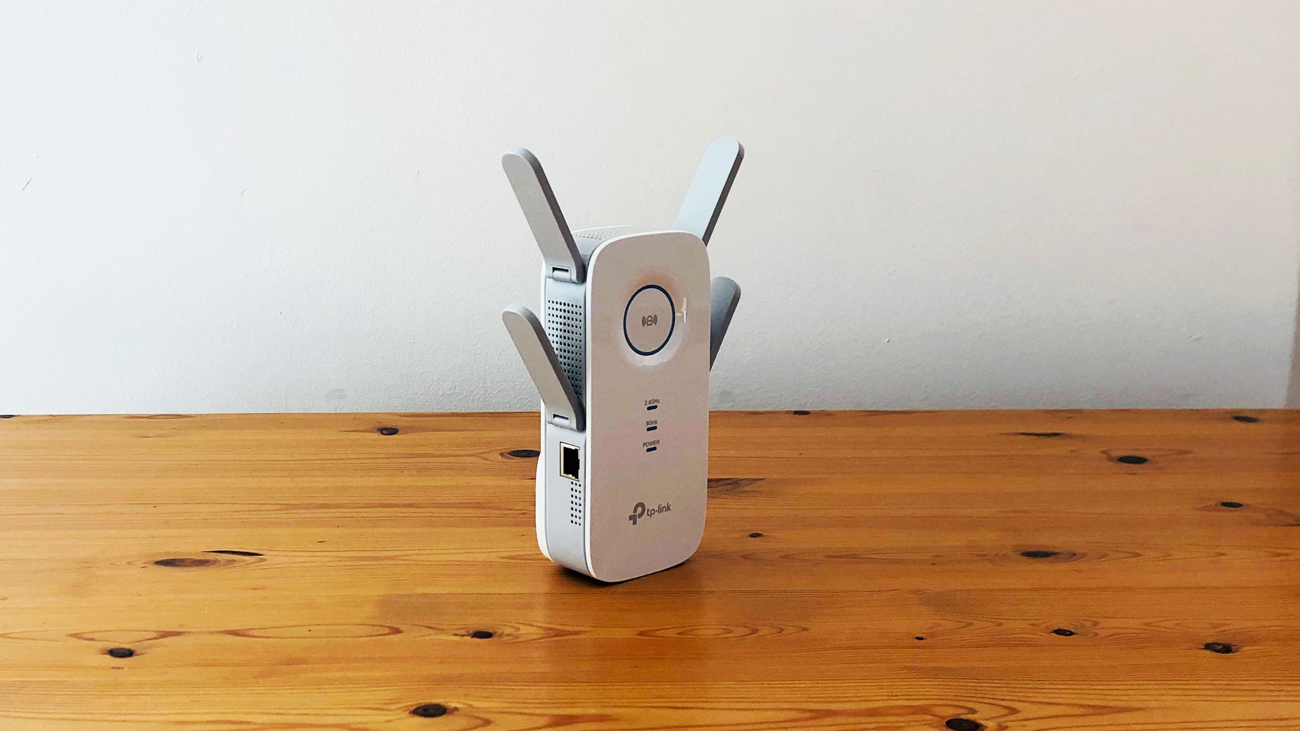 WiFi Booster VS WiFi Extender: Any Differences between them? – Router Blog