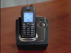 How to Configure a Cisco Unified IP Phone 7921 with Call Manager Express?