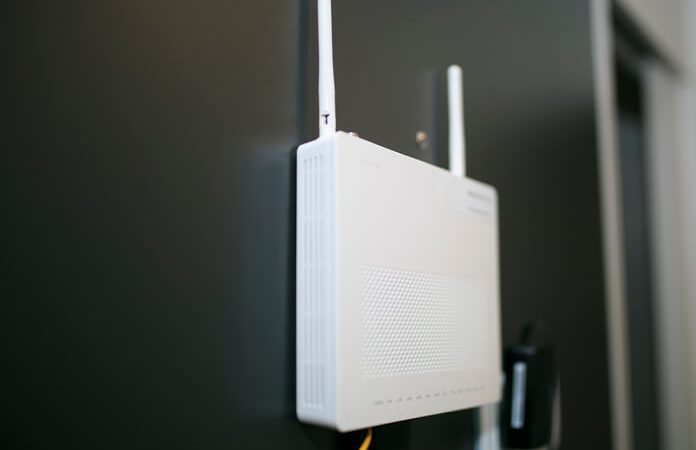 WiFi Booster VS WiFi Extender: Any Differences between them?