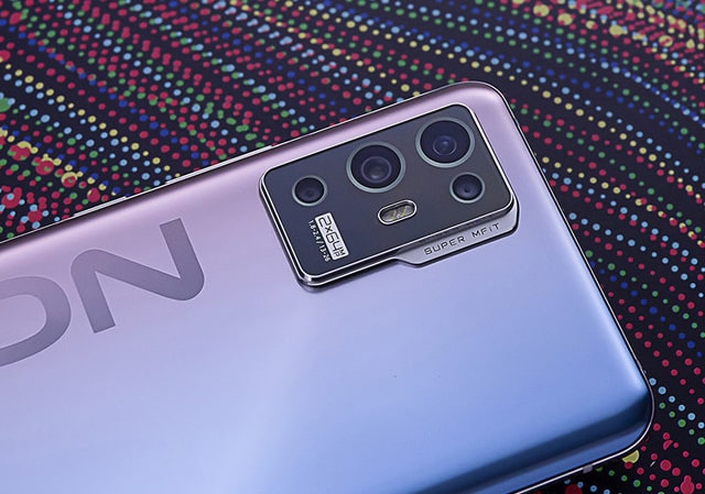 ZTE Axon 30 Pro: Easily Shoot Travel Blockbusters